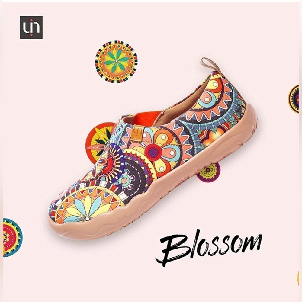 UIN Women Floral Art Painted Canvas Slip-On Ladies Travel Shoes (Blossom) - Picture 3 of 7